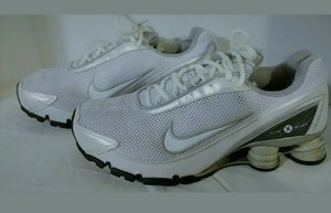 nike shox 37.5