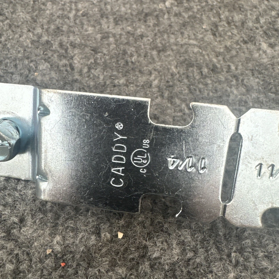 Lot of 30- Erico Caddy SK205I 1-1/4" Strut Clamp EMT & Rigid Conduit pipe New - Image 2 of 4