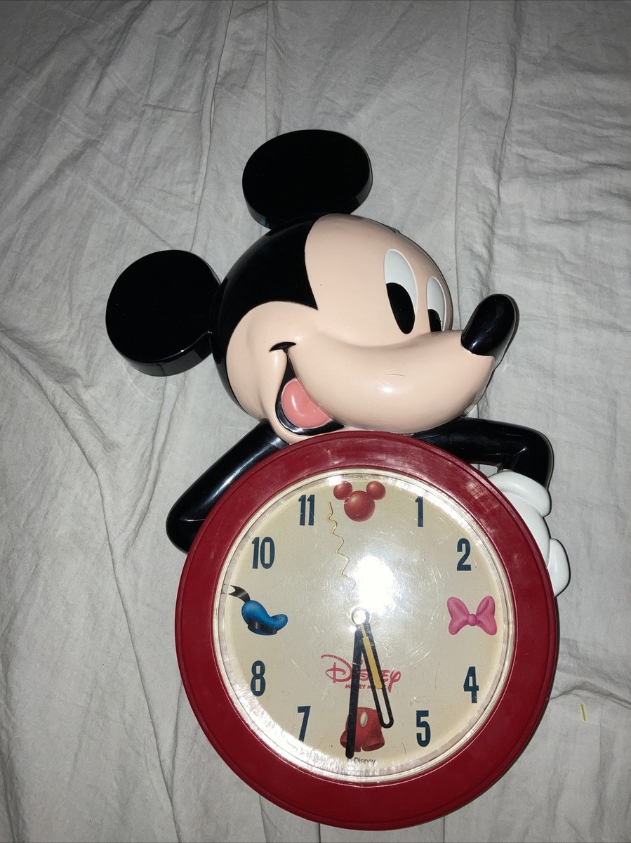 Disney Mickey Mouse Quartz Wall Clock by Time Concepts UNTESTED