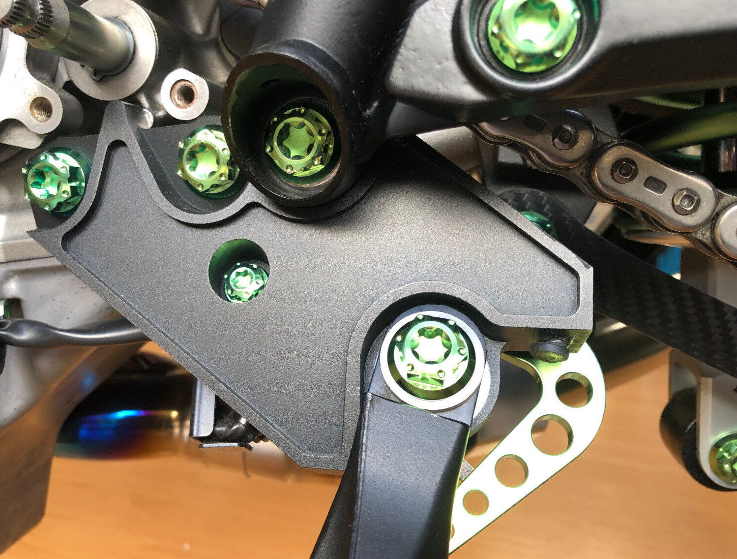Accessoire béquille Kawasaki 1000 Ninja H2R avec visserie titane