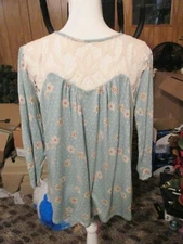 Jolt Women's Floral Polka Dot 3/4 Sleeve Lace Details Blouse - Size XL