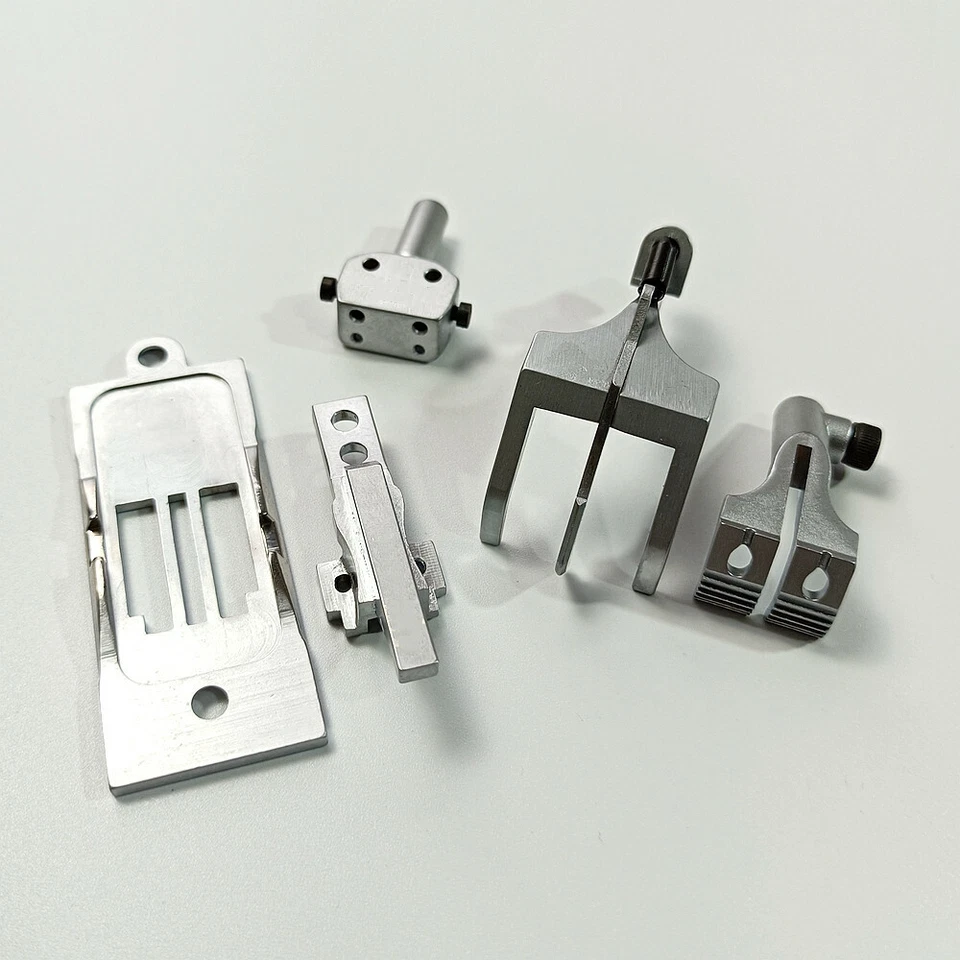 Conjunto de medidor de pés guia central tipo mola para modelos Pfaff 1246 sem aparador de rosca - Imagem 3 de 3