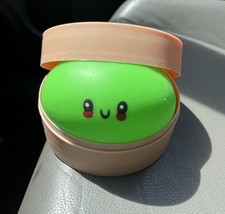 NEW Green squishy dumpling, comes with the dumpling box but without plastic.