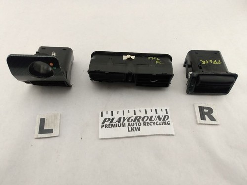 Mercedes SLK230 SLK320 R170 Set Of Air Conditioning Vents Fits 97-00 - Picture 2 of 12