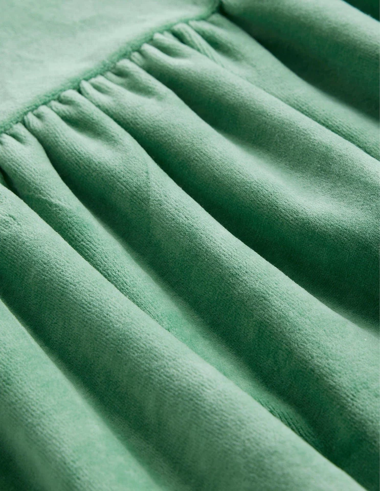 Vestido Mini Boden Terciopelo en Niveles Verde Niñas TALLA 4-5 Fiesta de Navidad Usado en Excelente Condición Foto 2 de 4