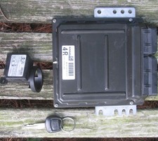 03 04 COMPUTADORA MOTOR NISSAN PATHFINDER ECU ECM / INMOVILIZADOR / LLAVE MEC36-020 B3