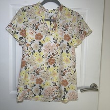 41 Hawthorn Floral Flutter Sleeve Blouse - Size XS