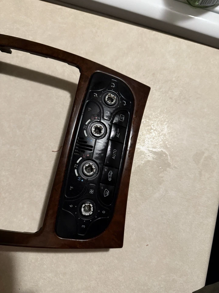 Mercedes C250 C300 2000-2005 radio bisel controles/botones CA Foto 4 de 4