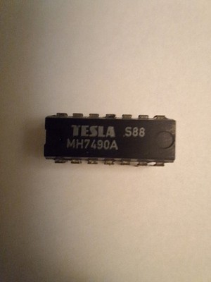 TESLA MH7490A Decade Counter DIP-14   7490   TTL IC   Vintage CSSR