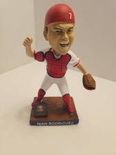 Ivan Rodriguez Cards, Rookie Cards and Autographed Memorabilia Guide 36