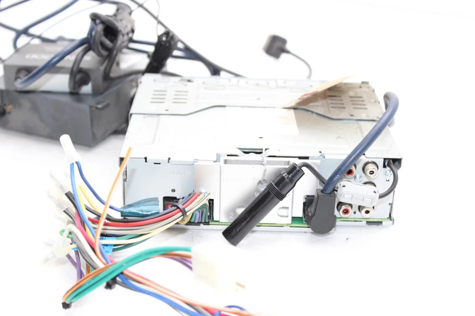 00-05 TOYOTA CELICA GT Kenwood Stereo W/Remote & Sirius Satellite Radio F2275 - Image 4 of 4