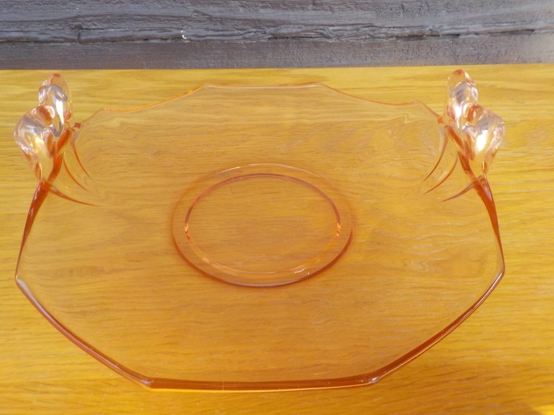 Vtg Pink Glass Candy Dish With Folded Sides & Bow Handles Fostoria Fairfax?