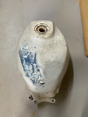 Pre- Owned OEM Kawasaki 85 -86 Ninja ZX600 Gas Tank # 51002-5071