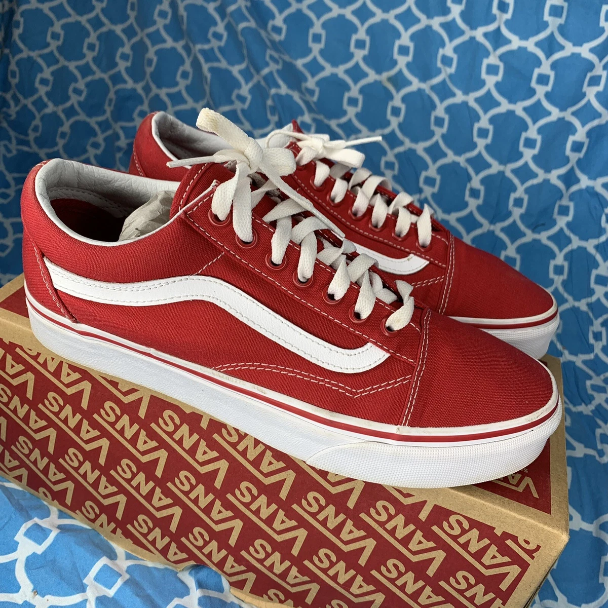 Chaussures Vans Old Skool rouge pour femmes taille 9