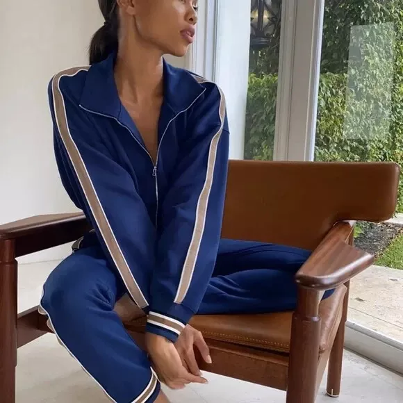 aritzia rocket crop track jacket