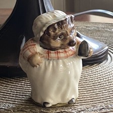 Beatrix Potter Mrs. Tiggy Winkle Porcelain Figurine 1948 Beswick England VGC