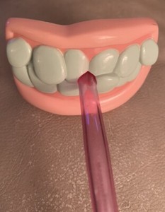 Silly Novelty Crooked Teeth Drinking Straw - FREE SHIPPING