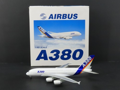 1:400 Scale Dragon Wings 55250 Die-Cast Airbus Industrie Airbus A380 Airliner