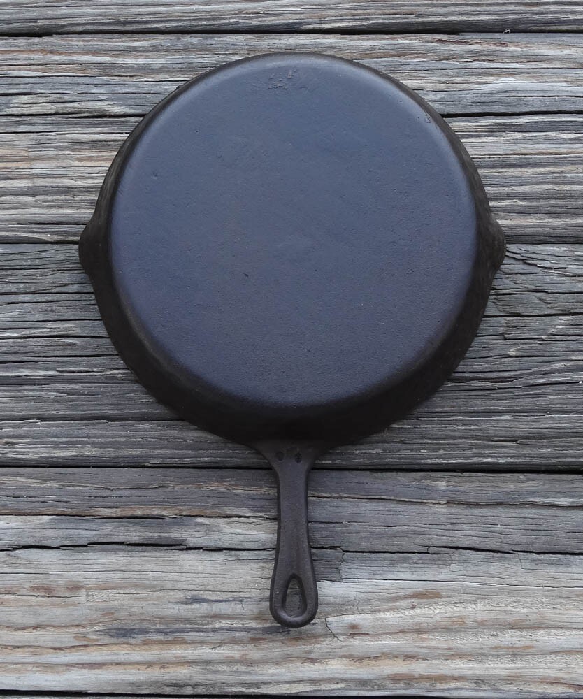 Vintage Hammered #8 Cast Iron Skillet Frying Pan *FULLY RESTORED