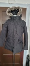North Face Women"s goose down Parka nwot Sz M 550 dry vent fur lined hood