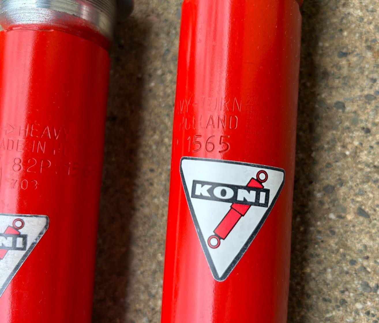 NOS Koni Red Strut Inserts Ford/Lotus Cortina Mk2 Series 1 GT w Roller Top Mount