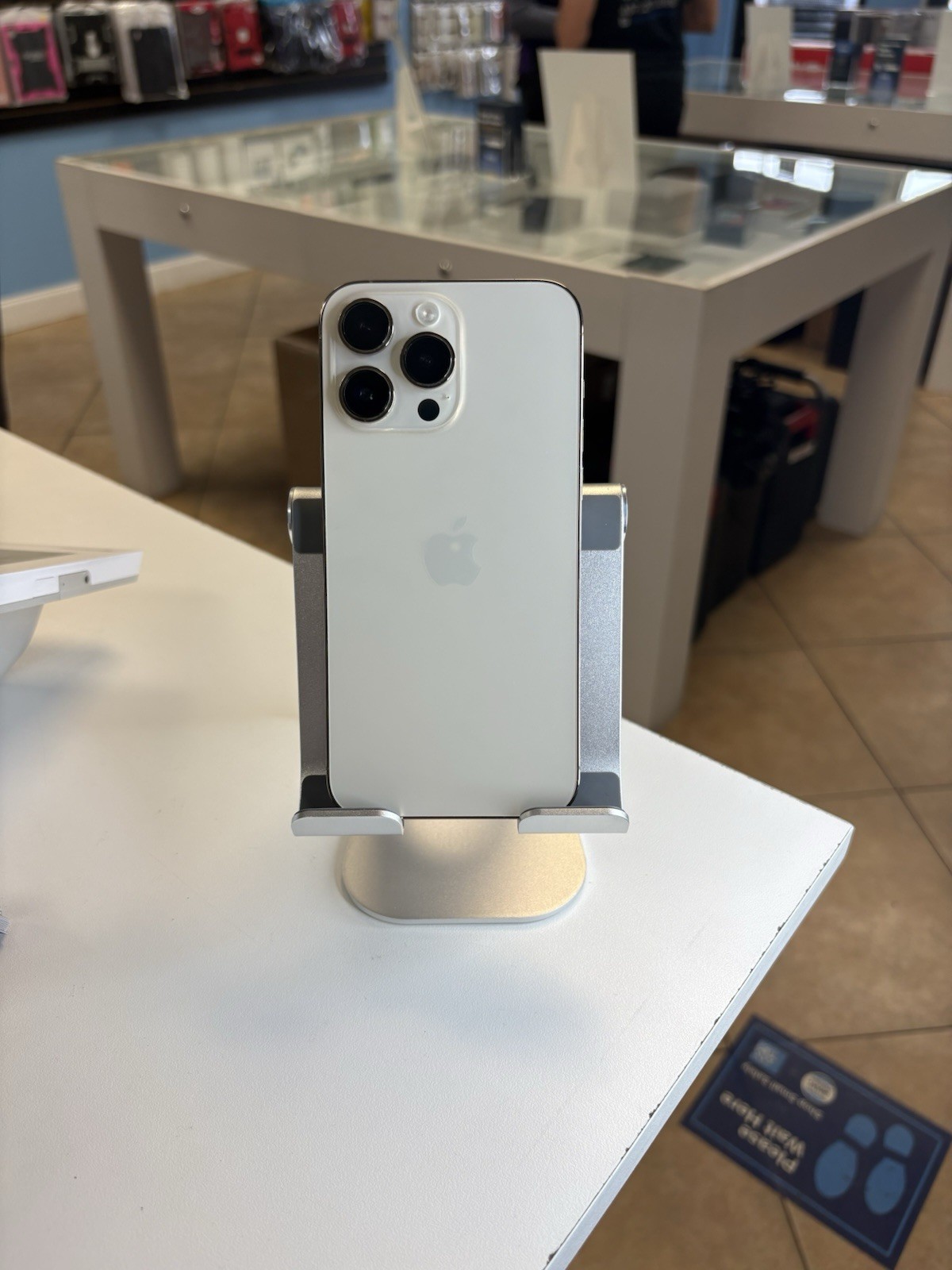 iPhone 14 Pro Max 128GB Unlocked Gold In Excellent Condition