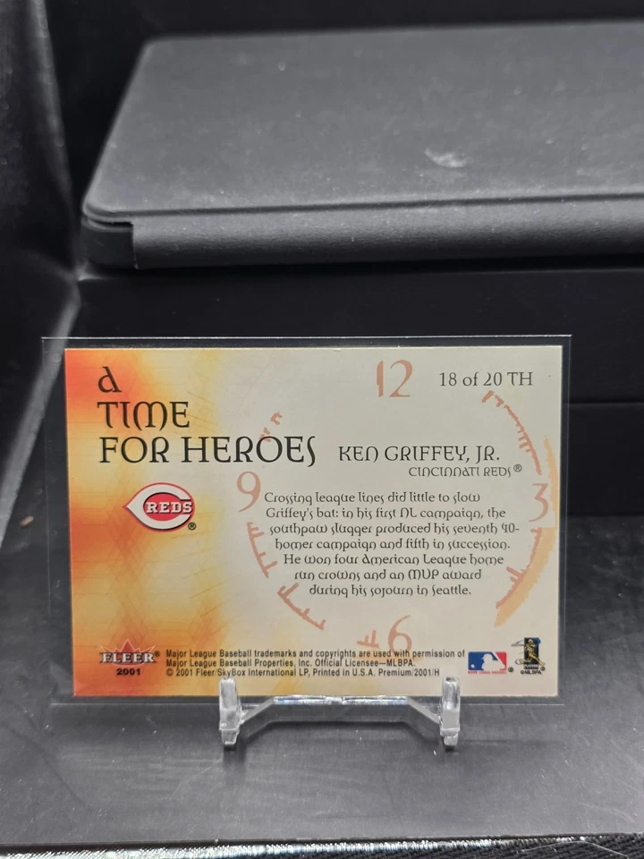 2001 Fleer Premium A Time for Heroes Ken Griffey Jr #18TH HOF - Image 2 of 2
