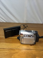 JVC Digital Video Camcorder GR-D270u 25x Optical Digit Zoom W/charger For Parts