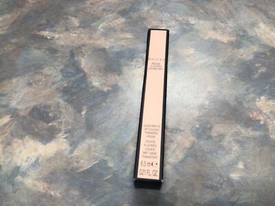 Gucci Liquid Matte Lip Colour In Shade 203 Mildred Rosewood 6.5ml