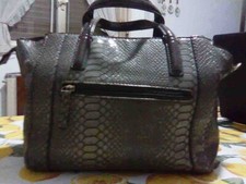 Borsa bauletto a mano Carpisa effetto coccodrillo.