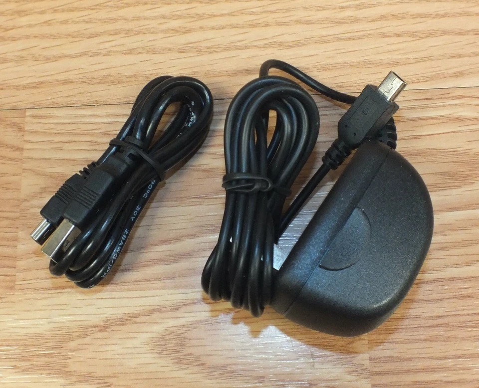 Brookstone PictureBook Mini 1.4" LCD Color Screen Digital Photo Keychain **NEW** - Image 2 of 4