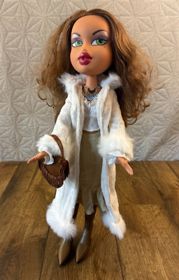 Vintage Bratz Doll 24 Inch Large Yasmin Clothing Necklace Rare Purse Handbag MGA