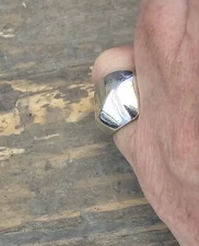 Retired James Avery Dimensional Band Dome Ring Size 5.5