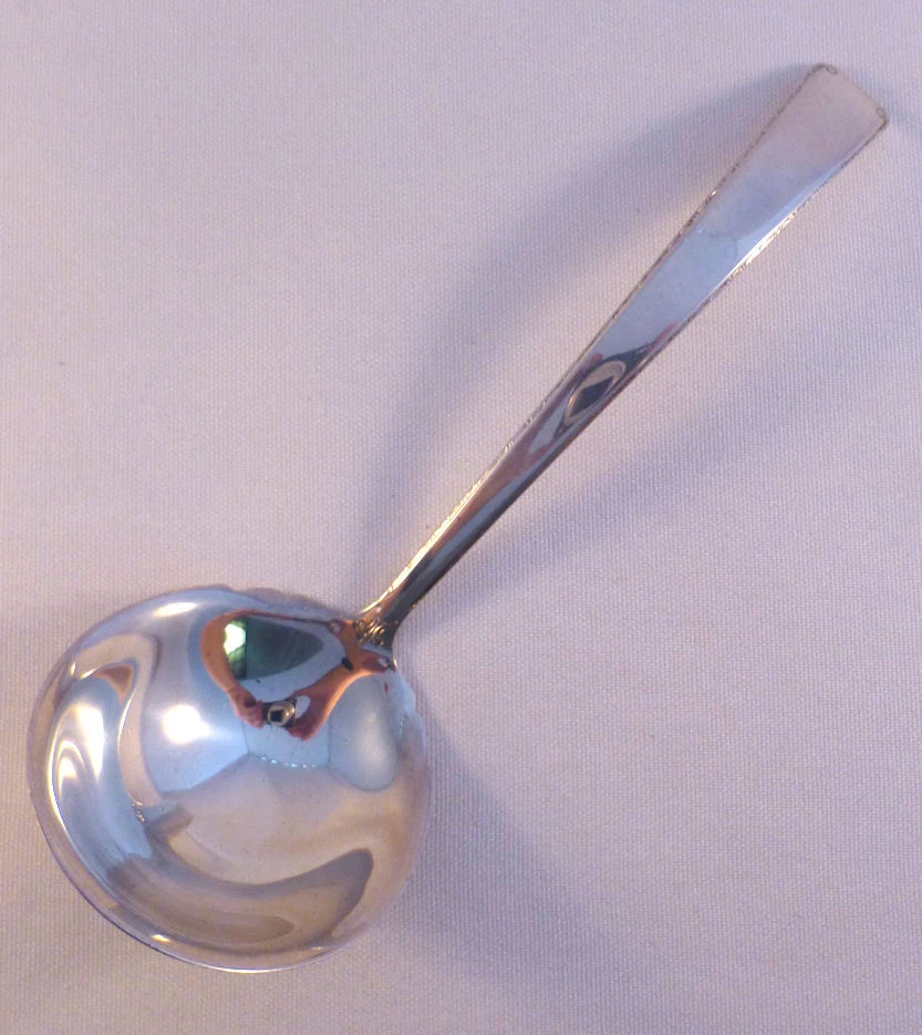 OLD LACE- TOWLE STERLING GRAVY LADLE-*ESTATE*