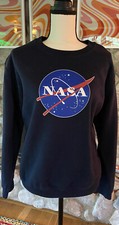 Gildan Unisex Navy Blue Nasa Space Logo Sweater Pullover Sweatshirt Small Crew
