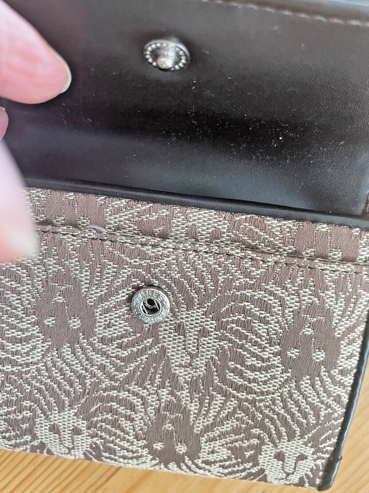 Cartera vintage Anne Klein con estampado de logotipo de león usada en excelente estado Foto 2 de 4