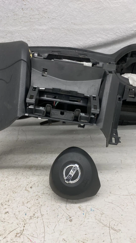 NISSAN QASHQAI 2017-2020 FRONT DASHBOARD PANEL WITH AIRBAG STEERING WHEEL - image 3 of 4