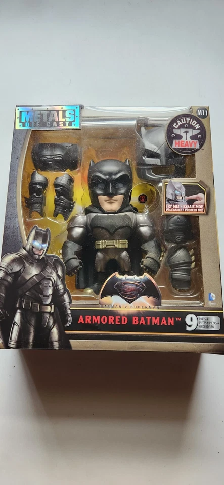 Armored Batman (2015 6-in NEW) M11 Batman vs Superman METALS Jada Eyes Lightup - Image 2 of 4