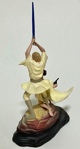 CinemaCast Star Wars New Hope Luke & Leia Figurine Preowned - Picture 4 of 10