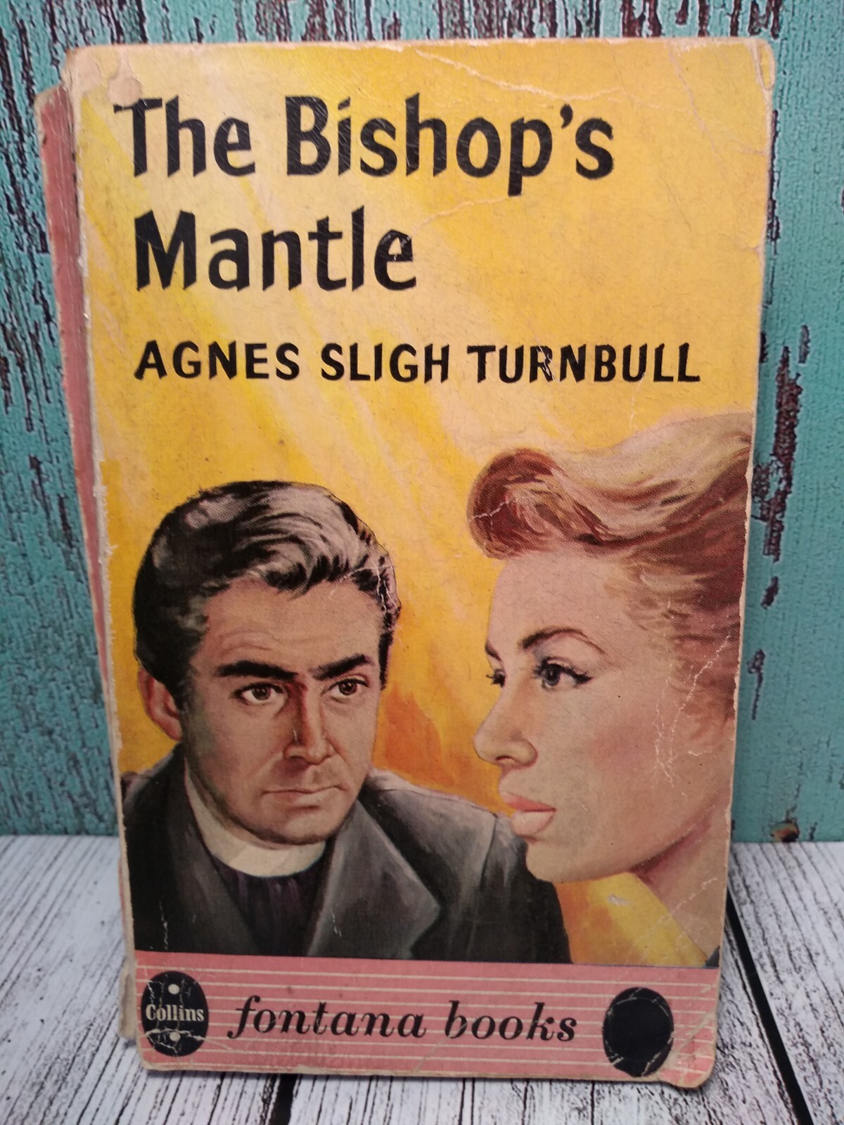 The Mantle By Agnes Sligh Turnbull Fontana Books 1956