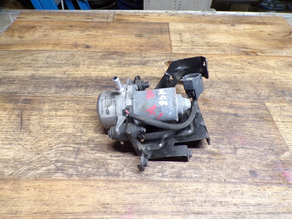 08-11 VOLVO 40 50 SERIES 06-13 70 SERIES 12-14 80 SERIES AIR INJECTION PUMP TANK - Image 2 of 4