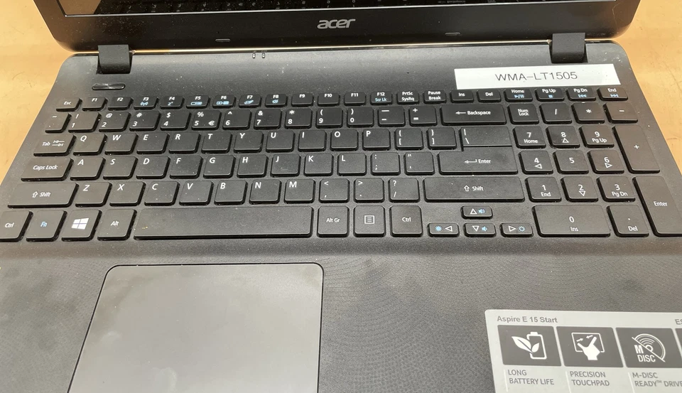 Portátil Acer Aspire ES 15 ES1-512 Series 15" pantalla dañada como está para piezas Foto 3 de 4