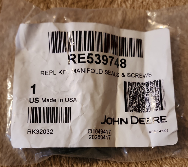 John Deere RE539748 Manifold Seal Kit with Seals & Screws Replacement