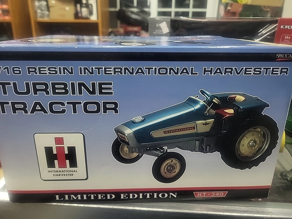 1/16  International Harvester HT-340 Turbine Tractor Resin by SpecCast Never  Op - Image 2 of 4