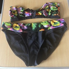 F&F Bandeau Bikini Top Size 12, Bottoms Size 14 Black With Floral Flowers.