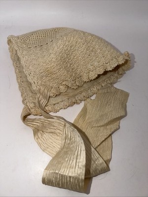 Antique 1900s Handmade Christening Baby Bonnet Off White