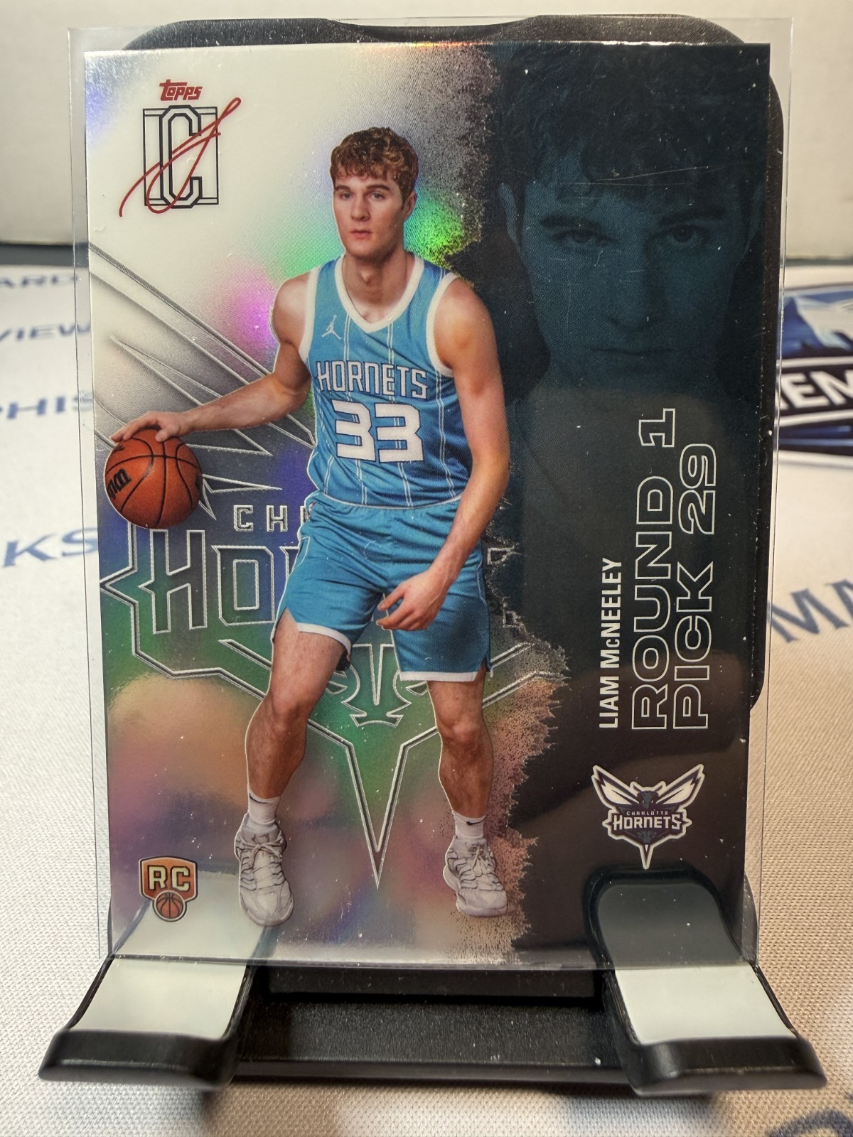 2025-26 Topps Signature Class Chrome Liam McNeeley #141 Refractor RC