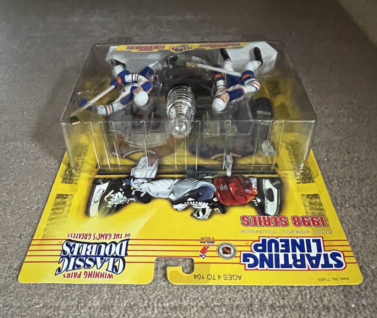 Starting Lineup Wayne Gretzky & Mark Messier 1998 Classic Doubles