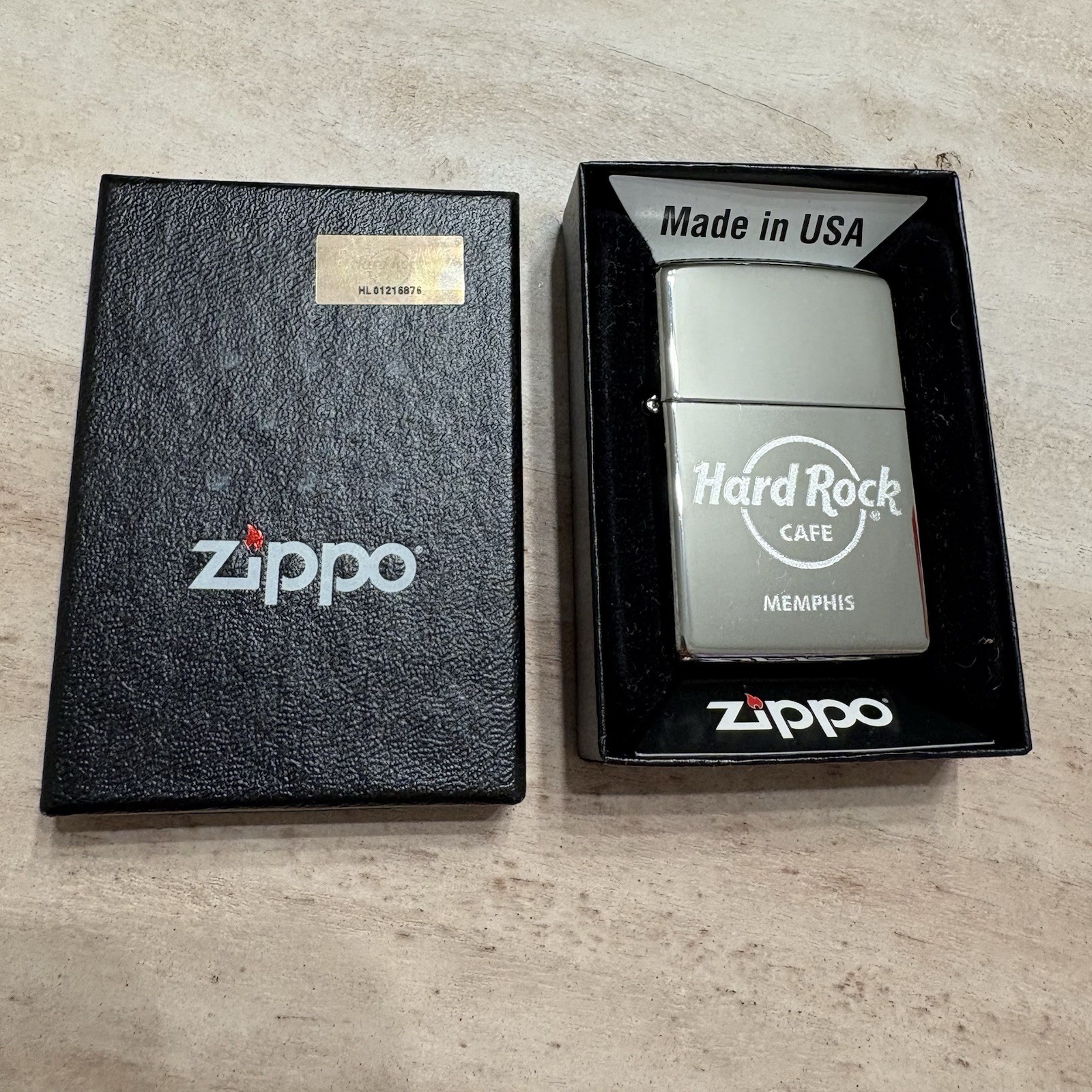 MEMPHIS Hard Rock Cafe High Polish Chrome Zippo Lighter (Closed Location)
