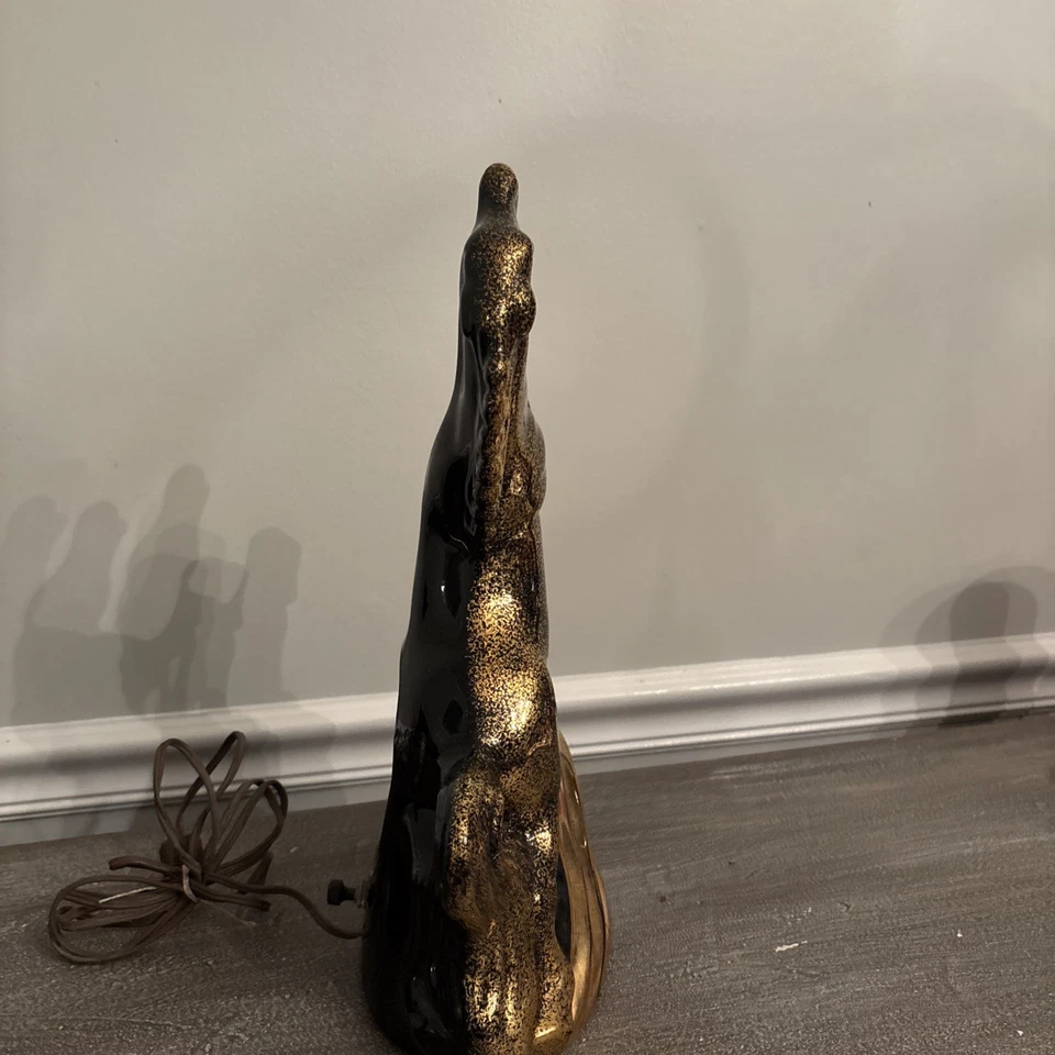 LÁMPARA TV DE MESA DE CERÁMICA CABALLO SEMENTAL CRÍA NEGRA PINTADA A MANO ORO 22K MCM DE COLECCIÓN Foto 3 de 4